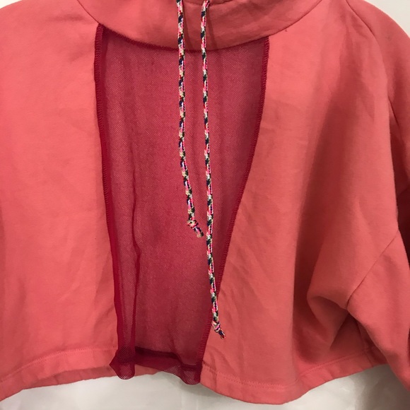Urban Outfitters Sz Md Pink Mesh Crop Top - Picture 3 of 5